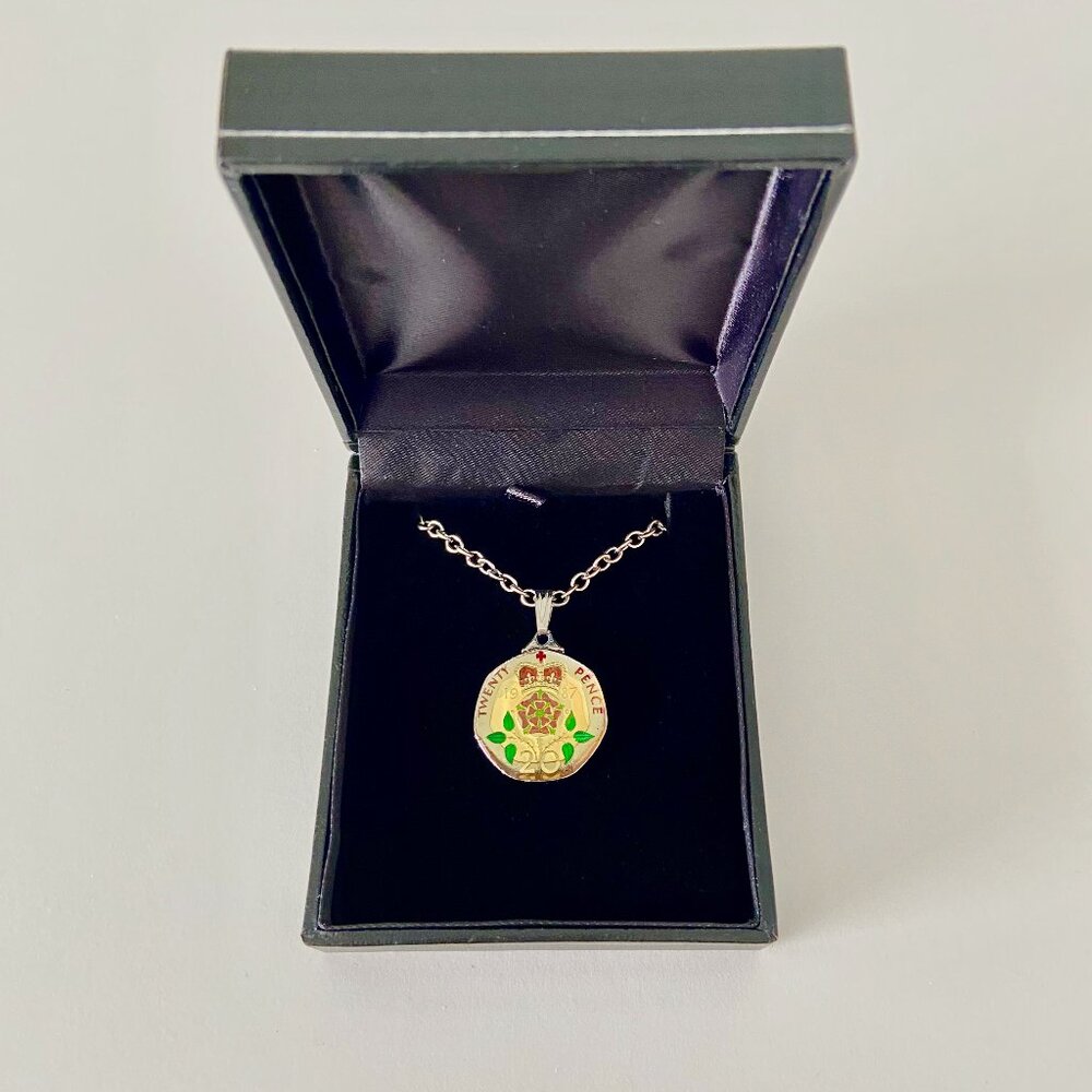 Enamelled England 1987 Twenty Pence Coin Necklace on Silver Chain